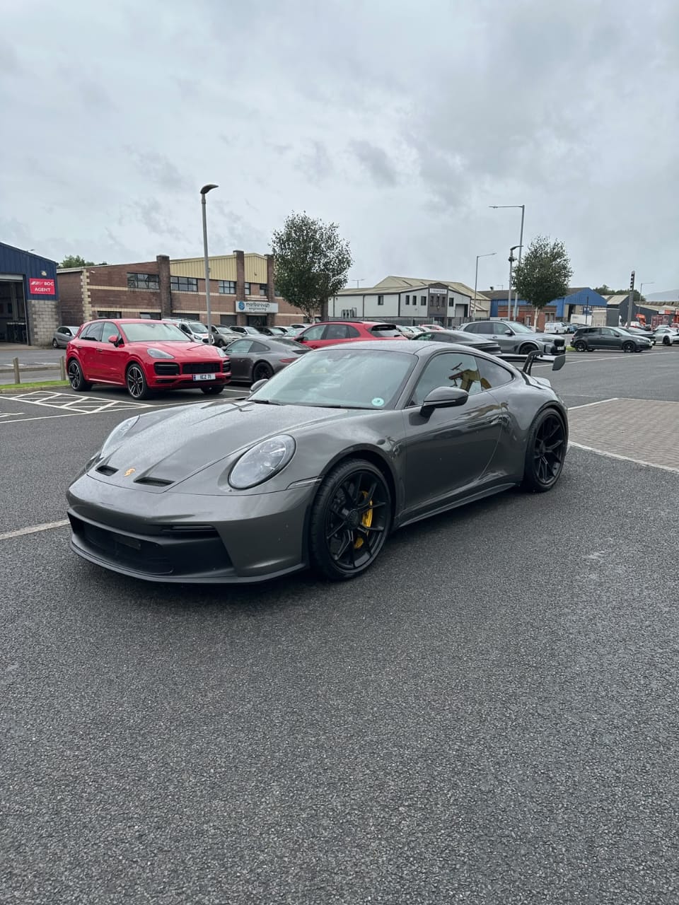 PORSCHE 992 GT3 — EW 611