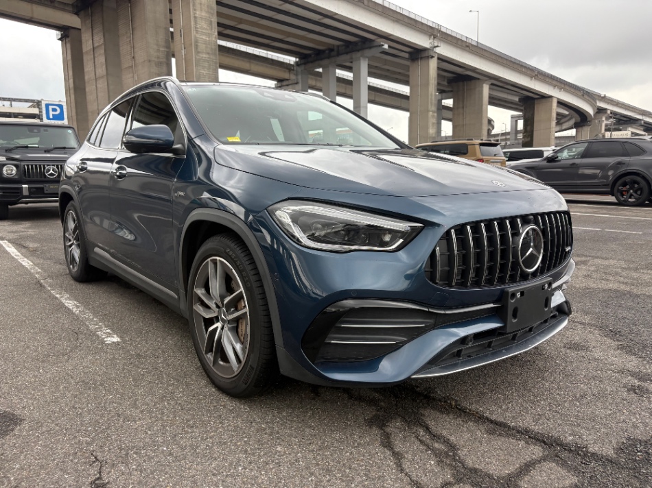 MERCEDES BENZ GLA35 4MATIC — DC 748