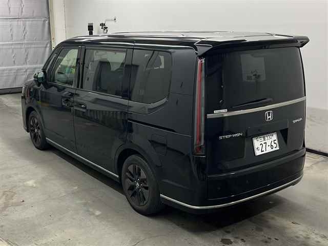 Honda Stepwagon 1.5 Spada 2023 Black — BMT 2197