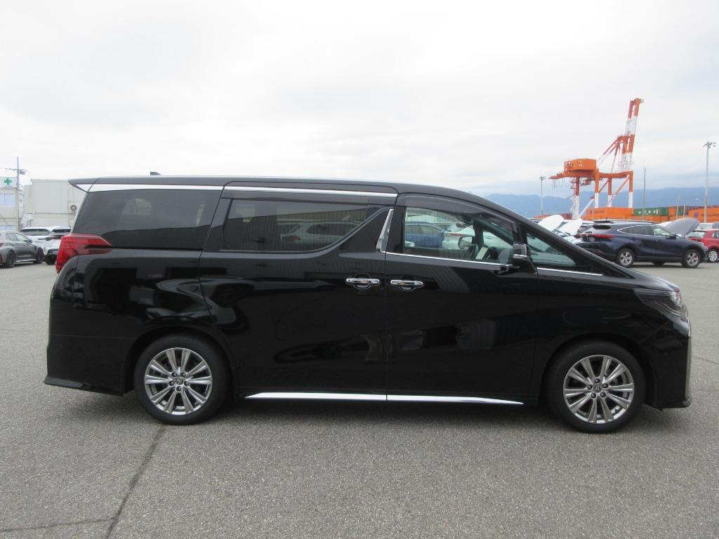 Toyota Alphard 2.5 S Type Gold II 2021 Black — BMD357
