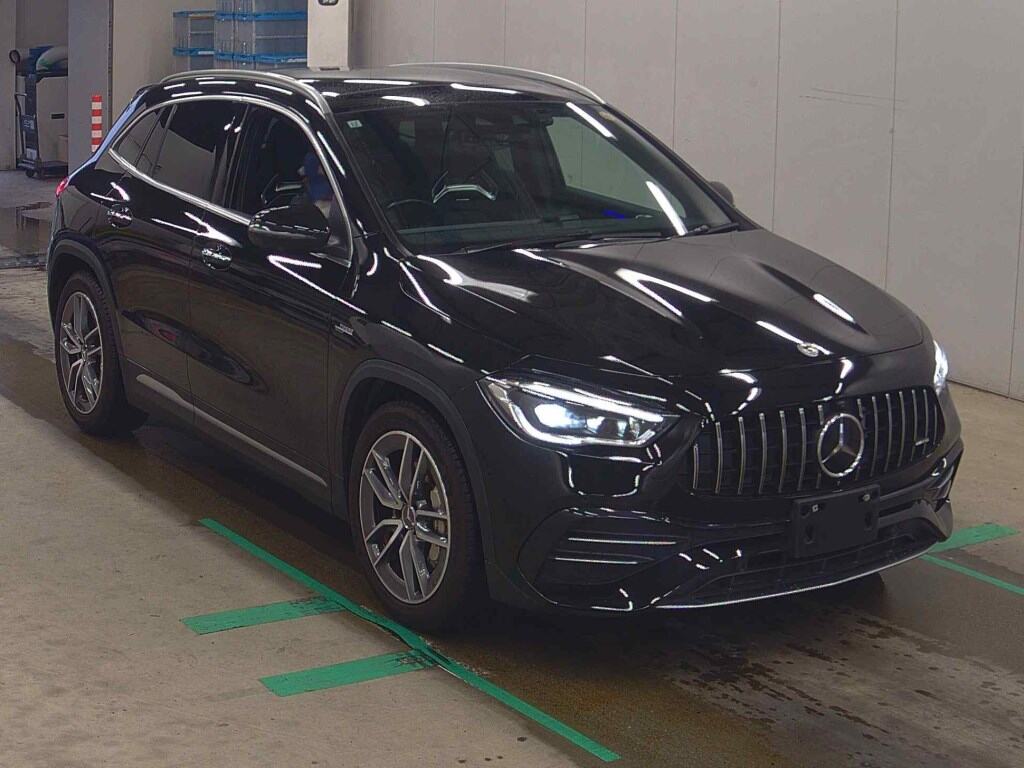 Mercedes Benz AMG GLA35 4MATIC 2021 Black — BM 2487