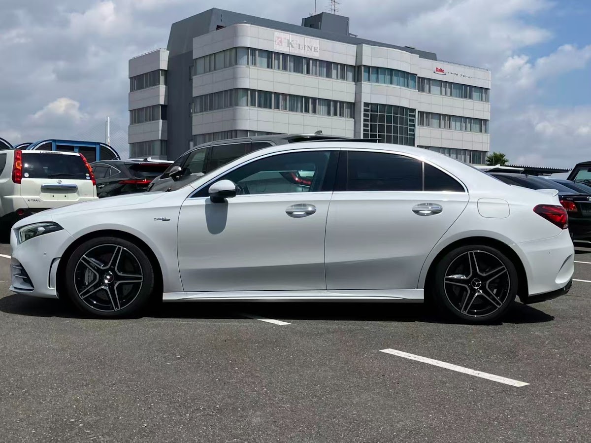 MERCEDES BENZ AMG A35 4MATIC SEDAN — EW 546