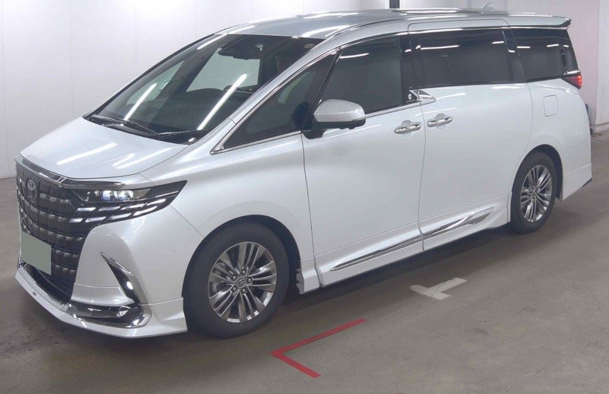 Toyota Alphard 2.5 Z 2024 White — DD 284