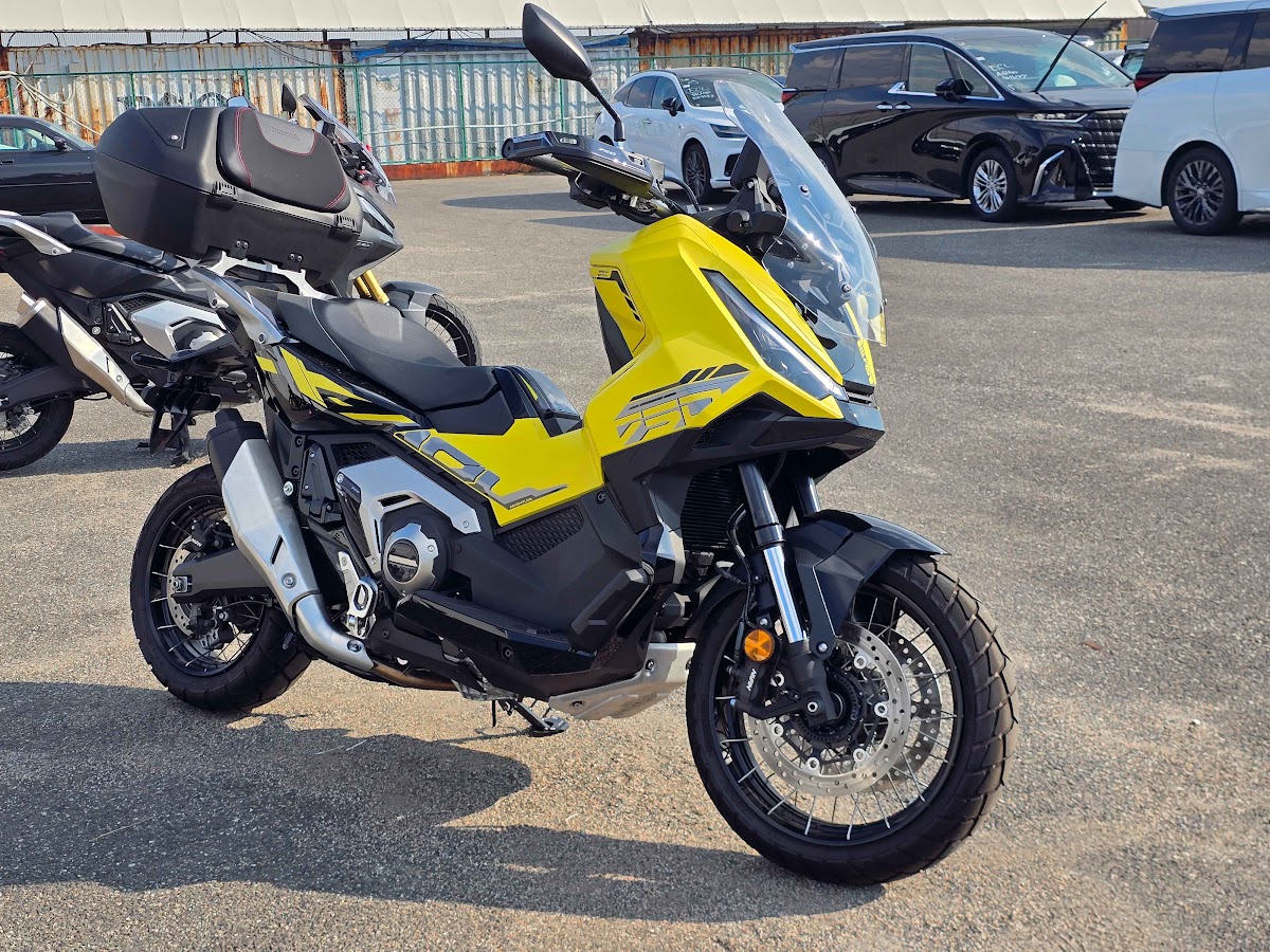 Honda X-ADV V3 2025 Yellow — WM 100