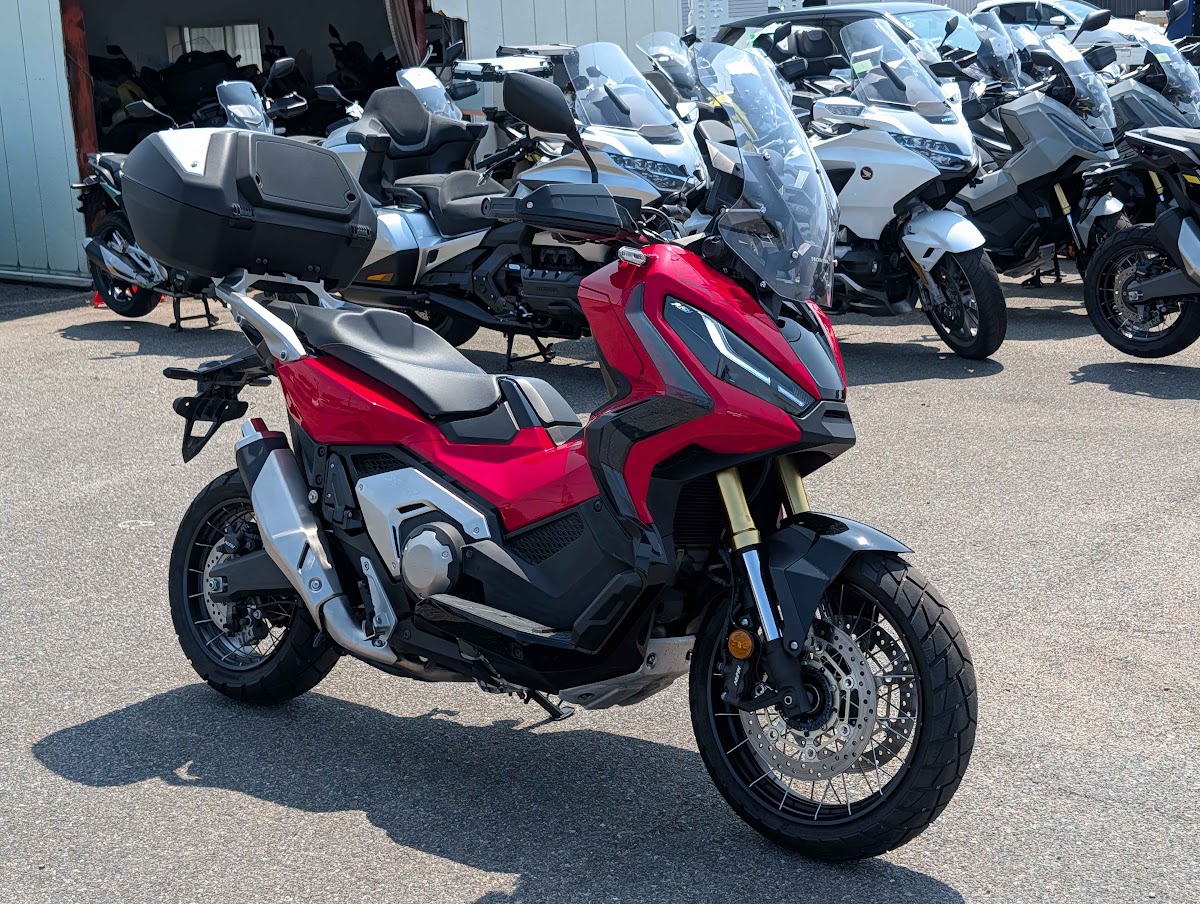 Honda X-ADV V2 2024 Red — SM 109
