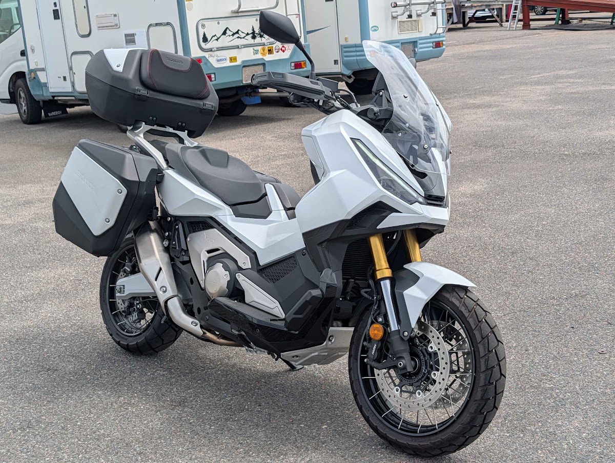 Honda X-ADV V3 2025 White — WM 97