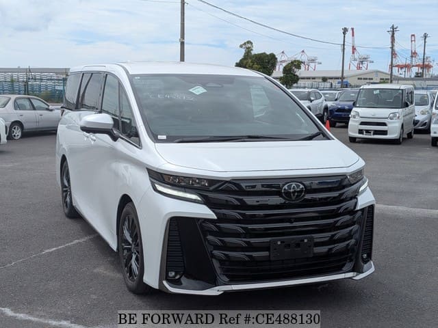 Toyota Vellfire 2.4 Z Premier 2023 White — PS 642