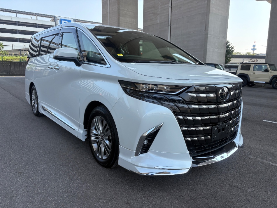 Toyota Alphard 2.5 Z 2025 White — DC 684