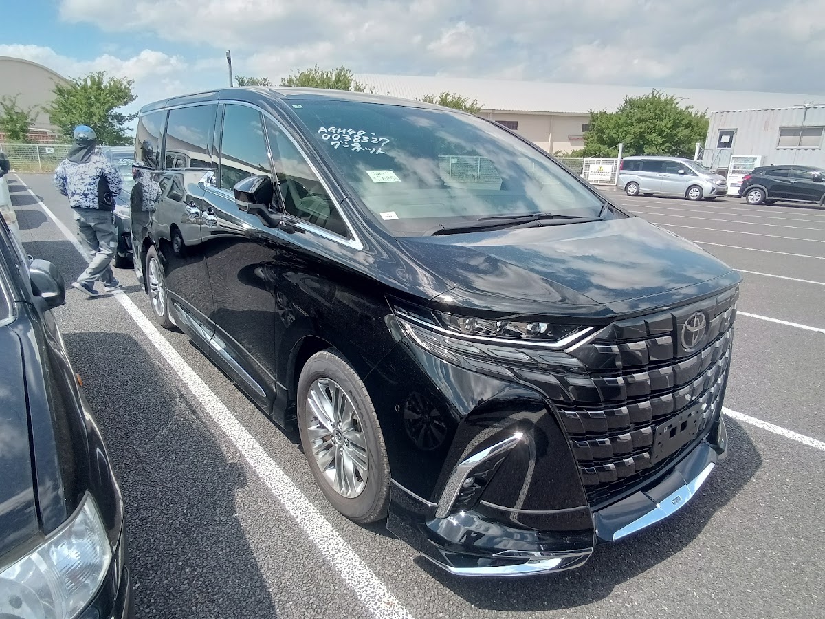 Toyota Alphard 2.5 Z 2025 Black — PS 628